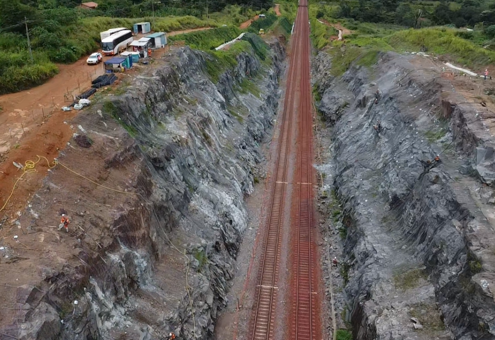 a train tracks in a quarry