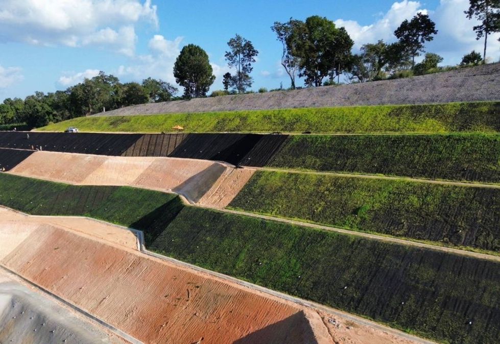 DOUBLE TRACK RAILWAY DENCHAI-CHIANGRAI-CHIANGKHONG DOUBLE TRACK RAILWAY DENCHAI-CHIANGRAI-CHIANGKHONG