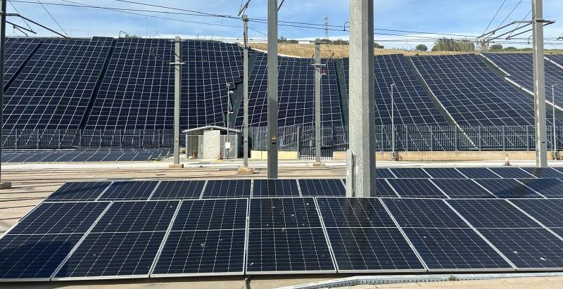 CONTROL DE VEGETACIÓN DE TALUDES EN PLANTA SOLAR FOTOVOLTAICA CONTROL DE VEGETACIÓN DE TALUDES EN PLANTA SOLAR FOTOVOLTAICA